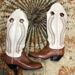 Vtg Olathe Padag Lady Cowboy Ranch Tall Boots USA Brown off-White Embroidered